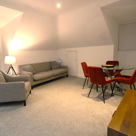 No 10 @Short Stays Basingstoke Exterior foto